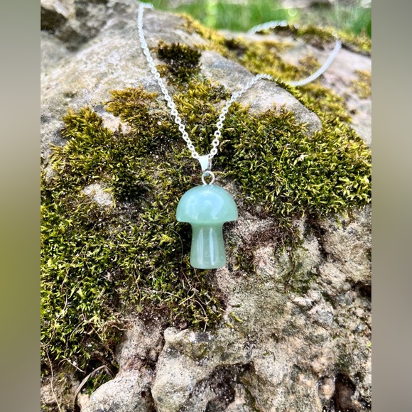 Green Aventurine Gemstone Mushroom Necklace - Picture 2 of 4